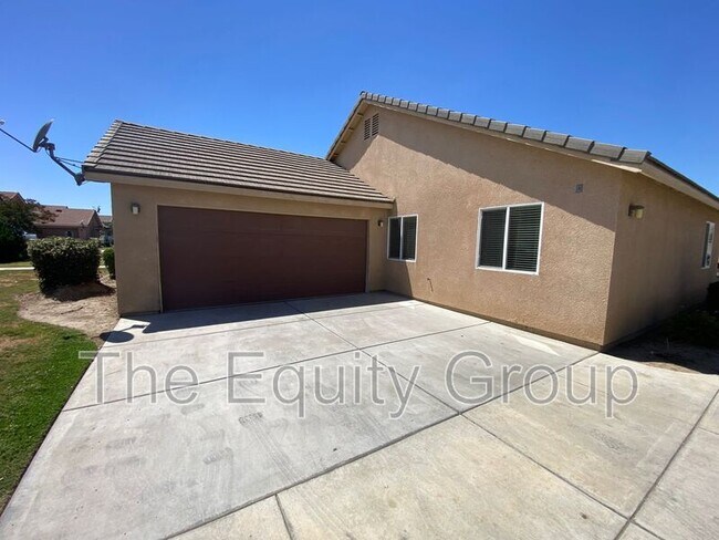 Building Photo - 2109 Bella Oaks Dr