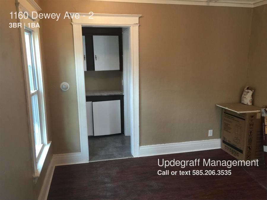 Primary Photo - 1160 Dewey Ave