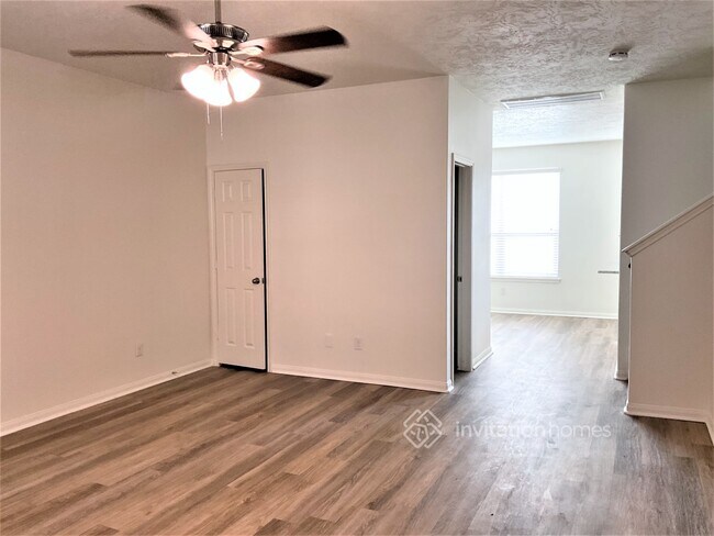 Foto del edificio - 3706 Iris Ridge Way