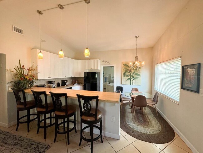 Foto del edificio - 5327 S Lockwood Ridge Rd