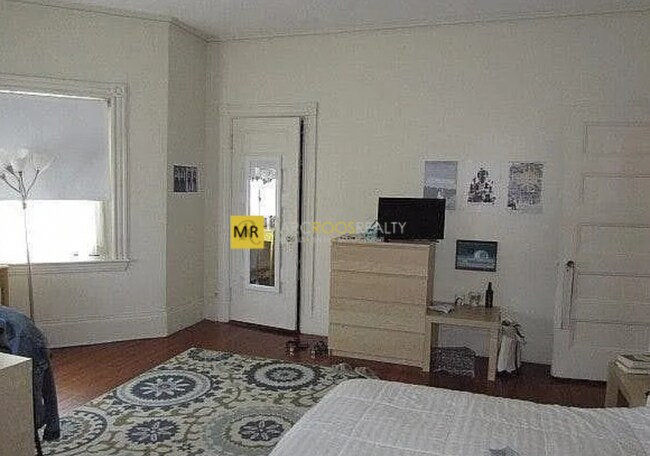 Foto del edificio - 905 Beacon St