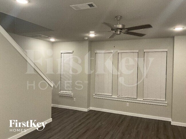 Foto del edificio - 18435 Idyllic Aly