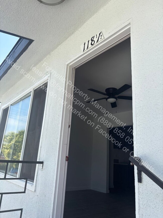 Building Photo - 118-120 E Century Blvd