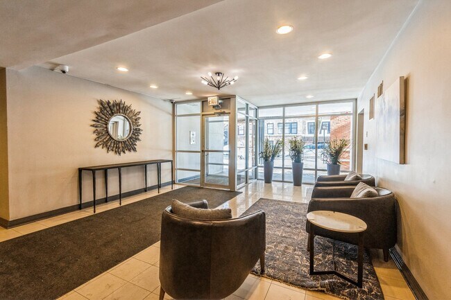 Foto del edificio - 2300 N Commonwealth Ave