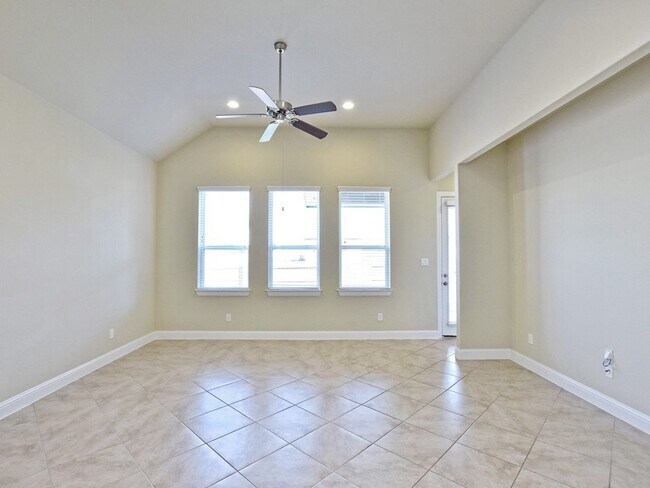Building Photo - 3113 Catalina Ranch Rd