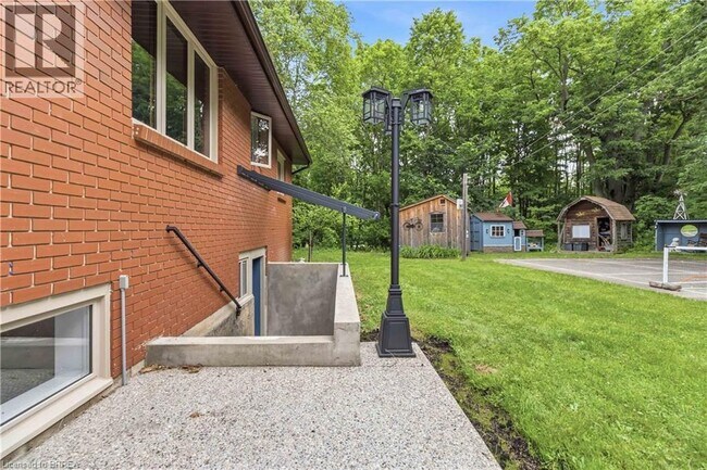 Photo du bâtiment - 609 Weir Rd
