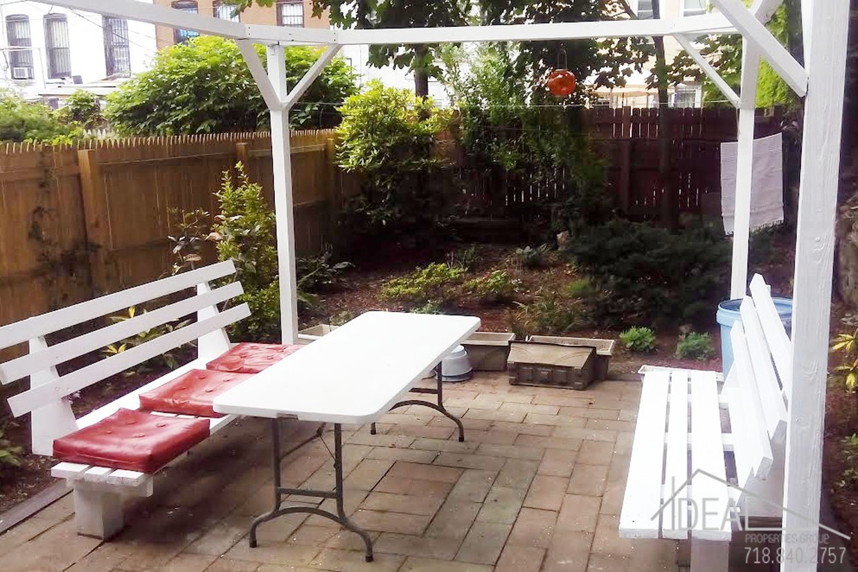 Primary Photo - Great 2BR in Sunset Park with Backyard!