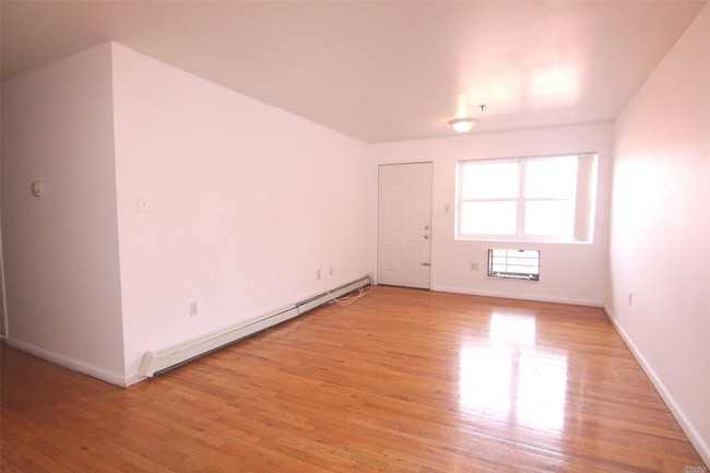 Building Photo - 71-08 162nd St