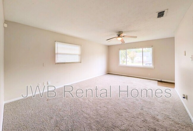 Foto del edificio - 3117 W 5th St
