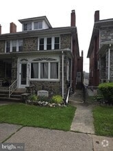 Building Photo - 3021 Derry St