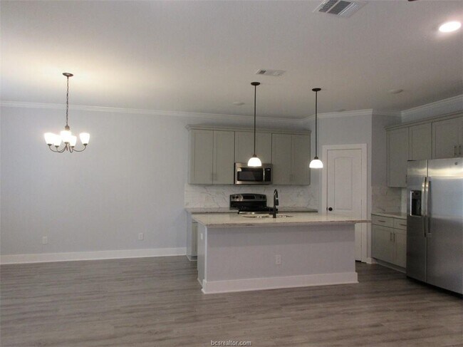 Building Photo - 2104 Crescent Pointe Pkwy