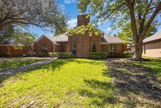 Foto del edificio - 922 Sycamore Creek Rd