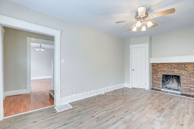 Building Photo - 3167 Auten Ave