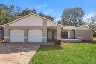 Building Photo - 8055 Wooden Dr