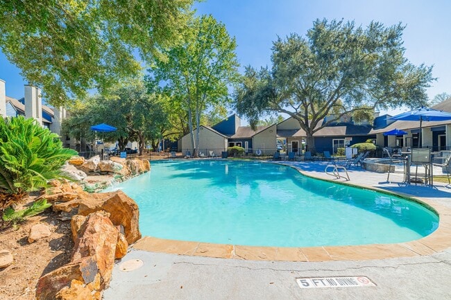 Building Photo - Oakgate at Pecan Grove