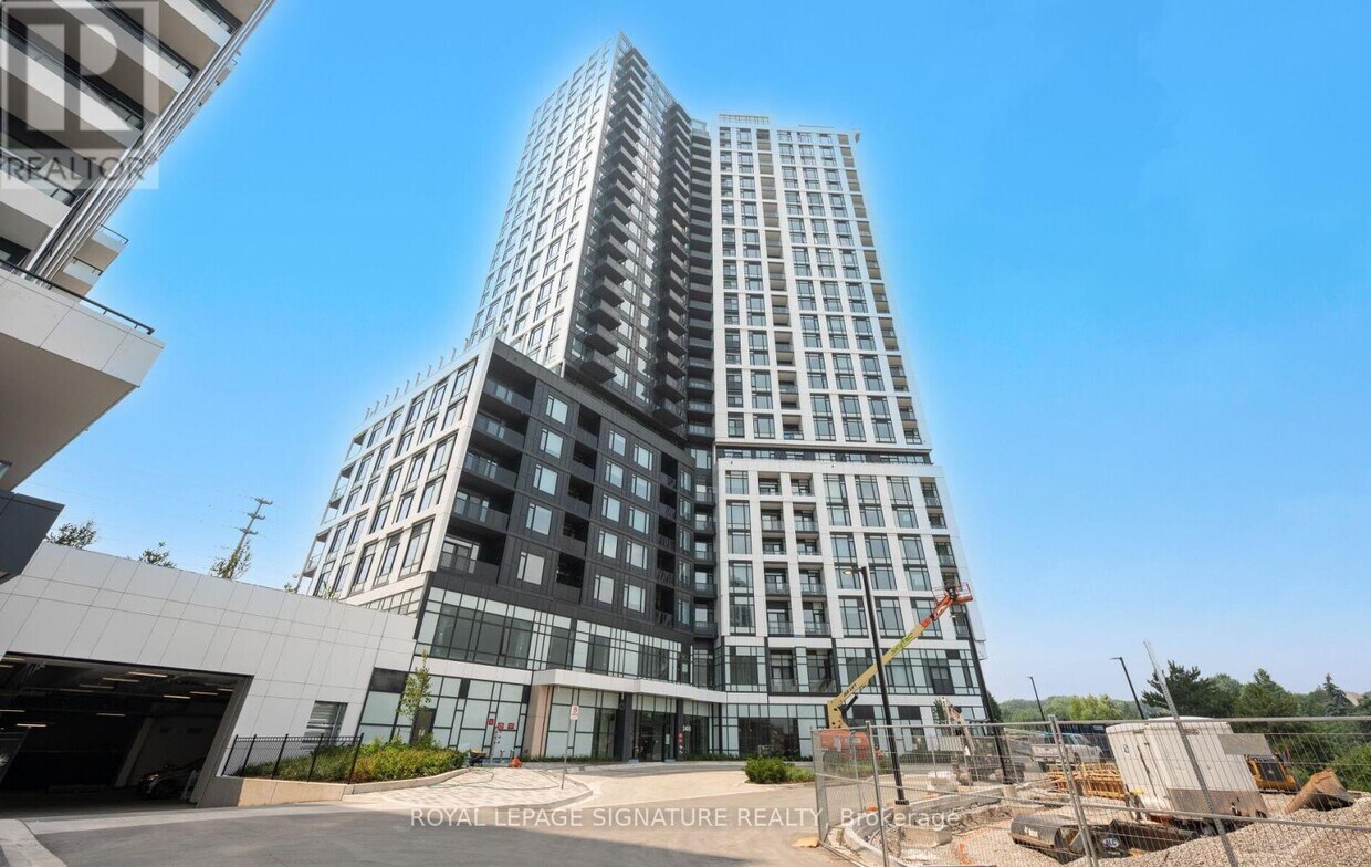 Photo principale - 2495-2495 Eglinton Ave W