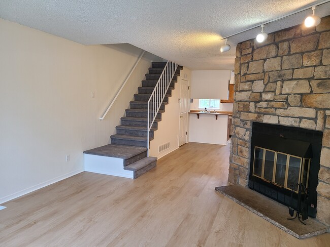 Building Photo - 14282 E Hawaii Cir