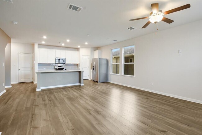 Building Photo - 304 Delaware Mountains Ter