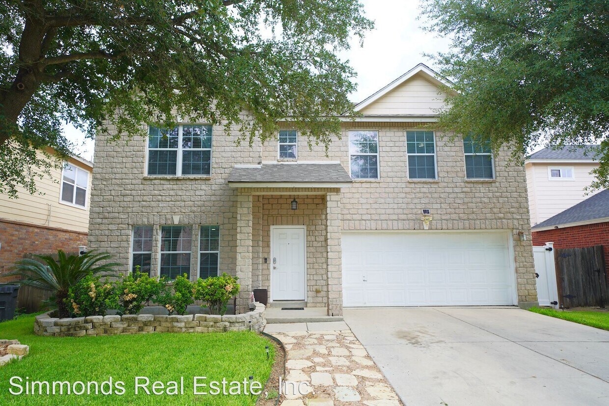 4 br, 2.5 bath House 126 Woodstone Loop House Rental in Cibolo, TX