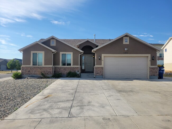 Foto del edificio - 8200 6900 W