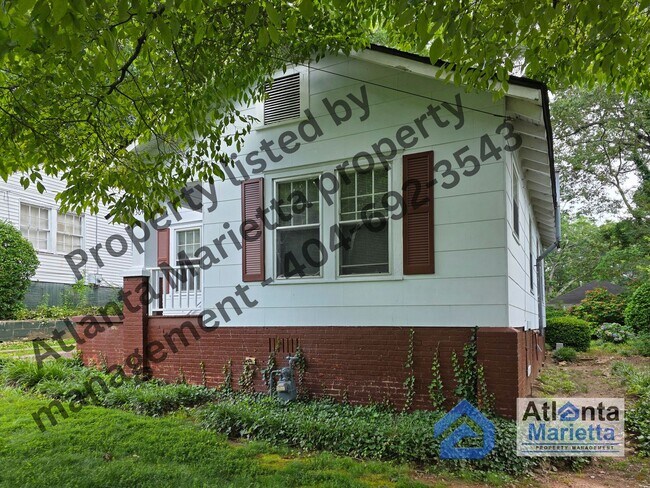 Foto del edificio - Charming Remodeled 3 Bedroom Ranch in the ...