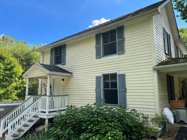 Building Photo - 6017 Altamont Pl