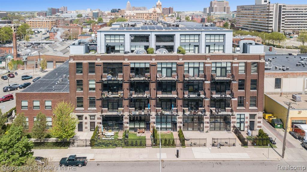 Primary Photo - 444 W Willis St