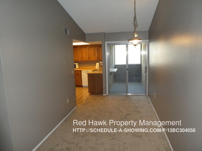 Foto del edificio - 461 W Holmes Ave