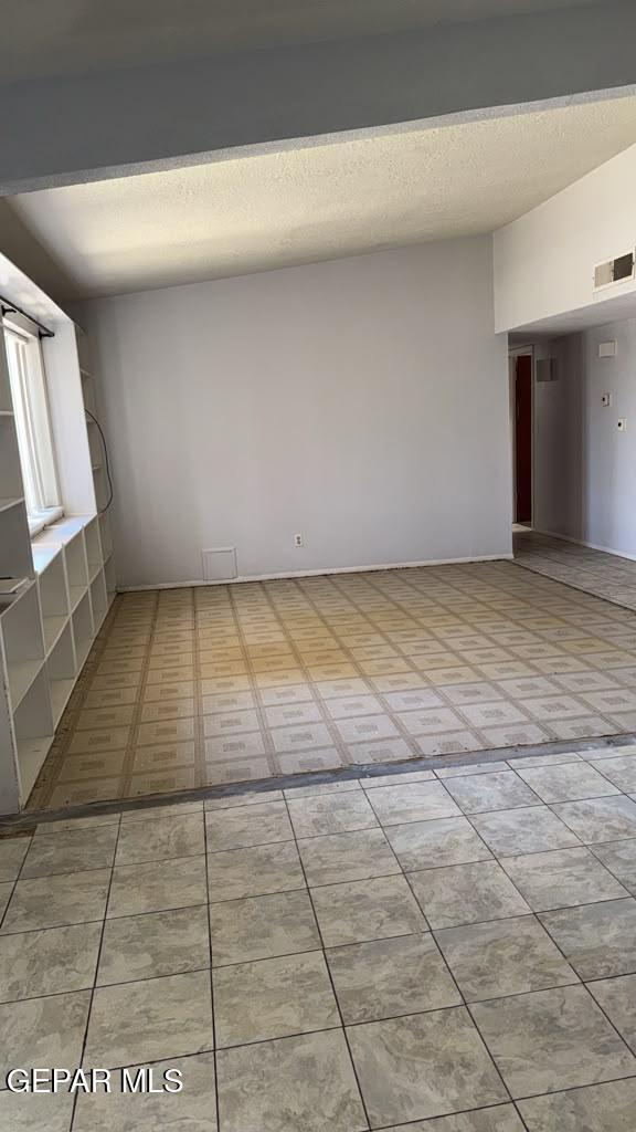 Foto del edificio - 4821 Tumbleweed Ave