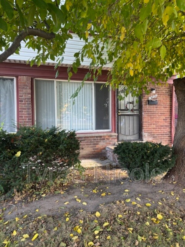 Foto principal - 15896 Southfield Fwy