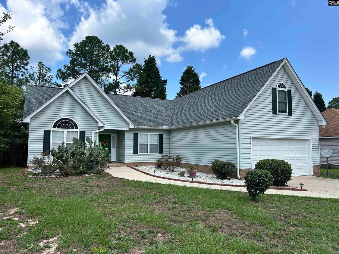 Foto principal - 405 Beech Glen Dr