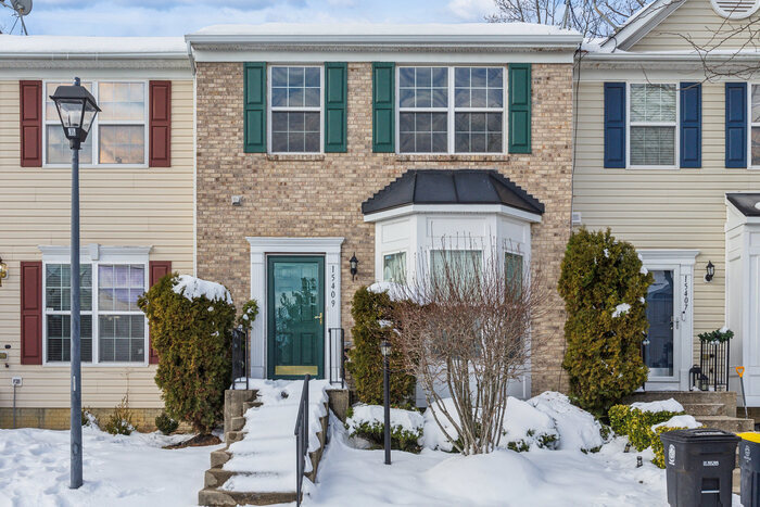 Foto principal - Beautiful 3-Level Townhome in Brandywine! ...