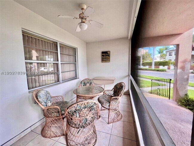 Foto del edificio - 501 Blue Heron Dr