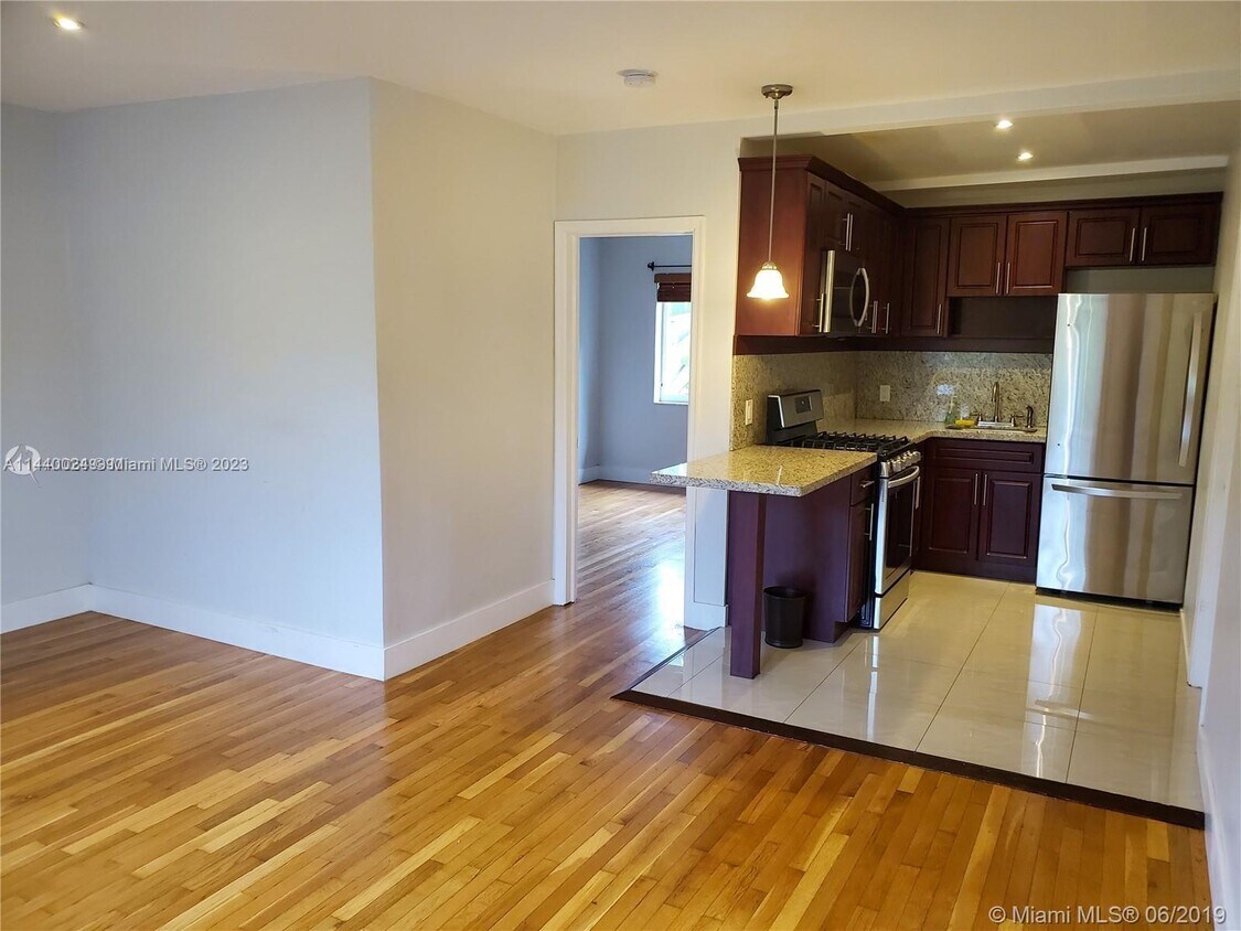 10076 E Bay Harbor Dr Unit 76C, Bay Harbor Islands, FL 33154 Condo