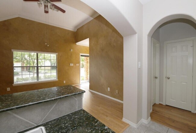 Foto del edificio - BEAUTIFUL 2 BEDROOM 2 BATH LEASE HOME BUIL...