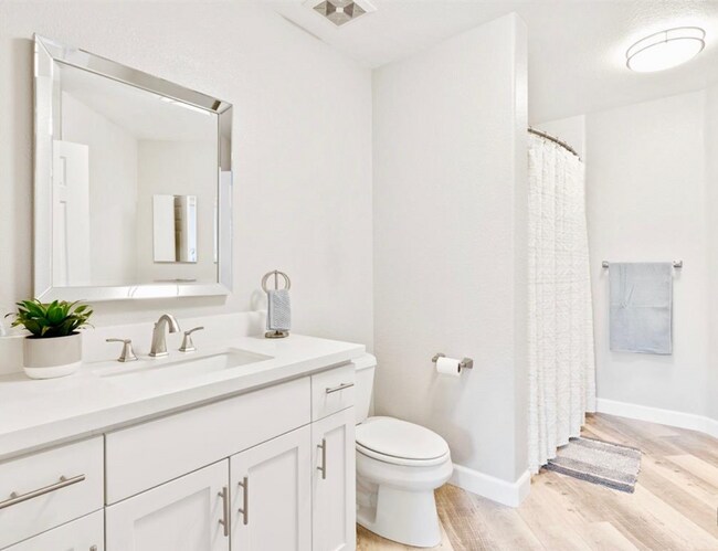 Foto del edificio - Corner Penthouse Unit