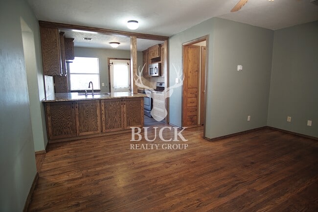 Foto del edificio - 9312 Mahler Pl