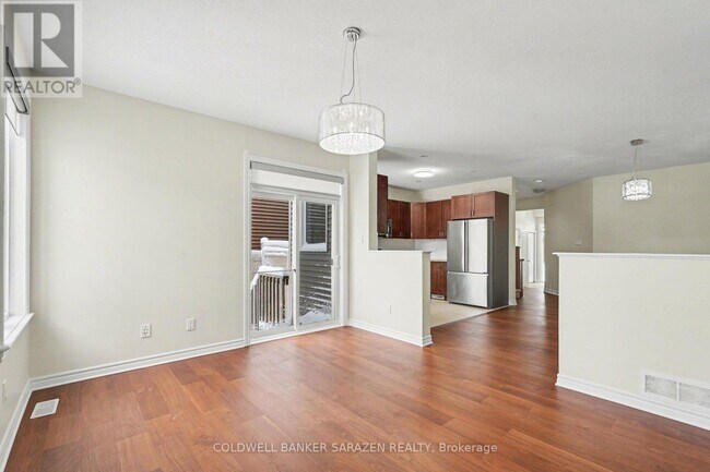 Photo du bâtiment - 622 Moorpark Ave