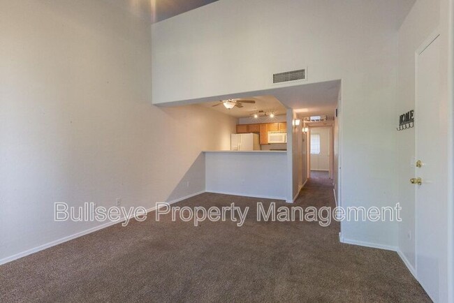 Building Photo - 3716 E University Dr