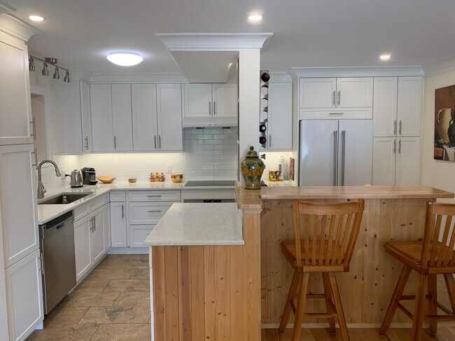 Photo du bâtiment - 1235 W 15th Ave