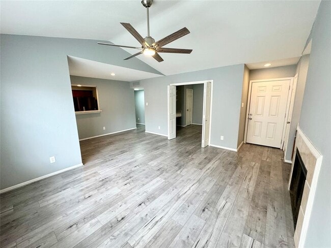 Building Photo - 14600 Fonmeadow Dr