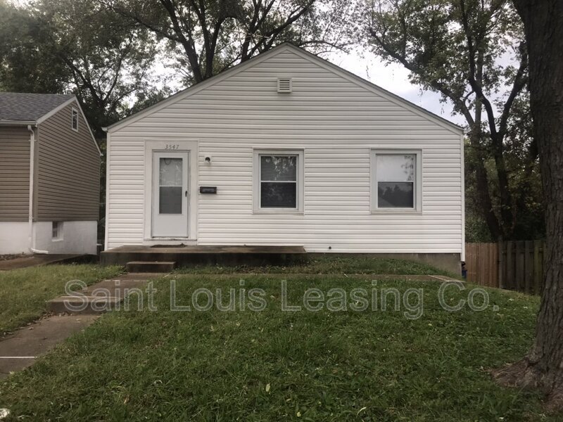 3547 St Christopher Ln, Saint Ann, MO 63074 House Rental in Saint Ann