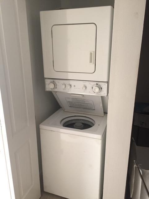 Building Photo - 9 Deer Creek Rd