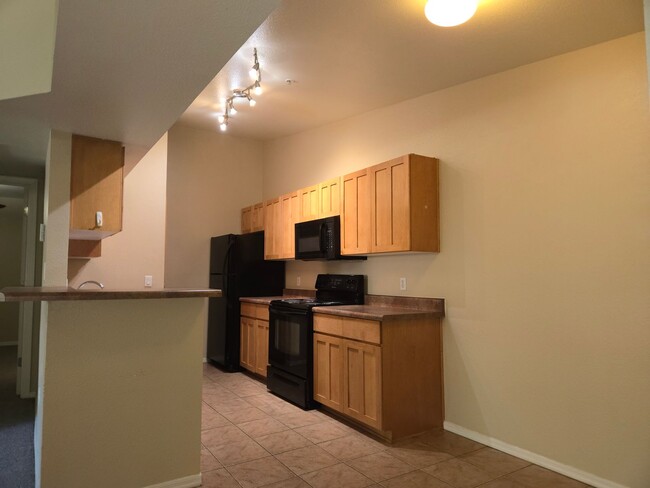 Foto del edificio - Westside Arbors Condo 2bd, 2ba - Students ...