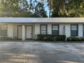 Building Photo - 7401 SW 42nd Pl