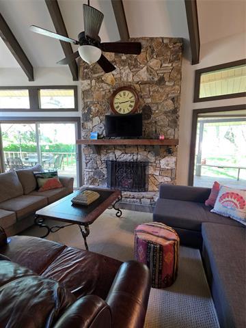 Foto del edificio - 1425 E Seneca Ct