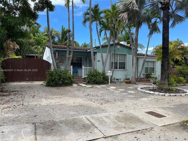 Photo - 2280 SW 20th St House