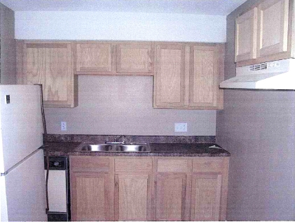 Kitchen - Chateau Court Apartments