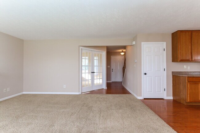 Foto del edificio - 2294 McGregor Dr