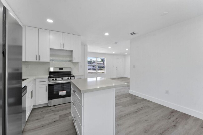 Foto del edificio - 317 NW 3rd St